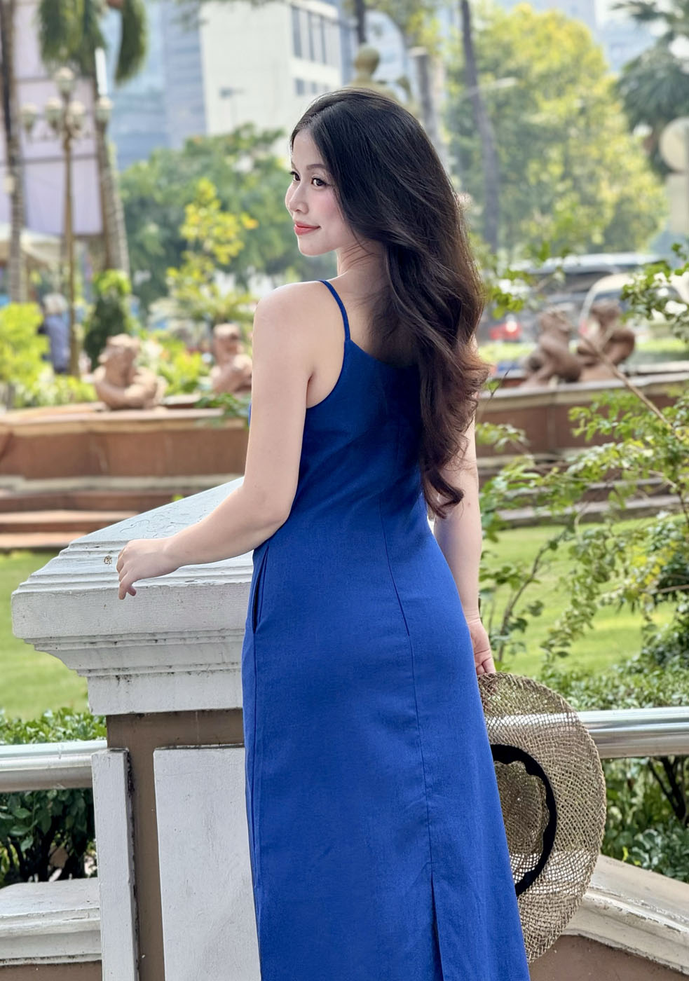 Đầm 2 Dây Linen Bột xếp ly ở cổ thanh lịch, đầm sát nách cổ V điểm nhấn xếp ly dành cho nữ - Hình ảnh 11