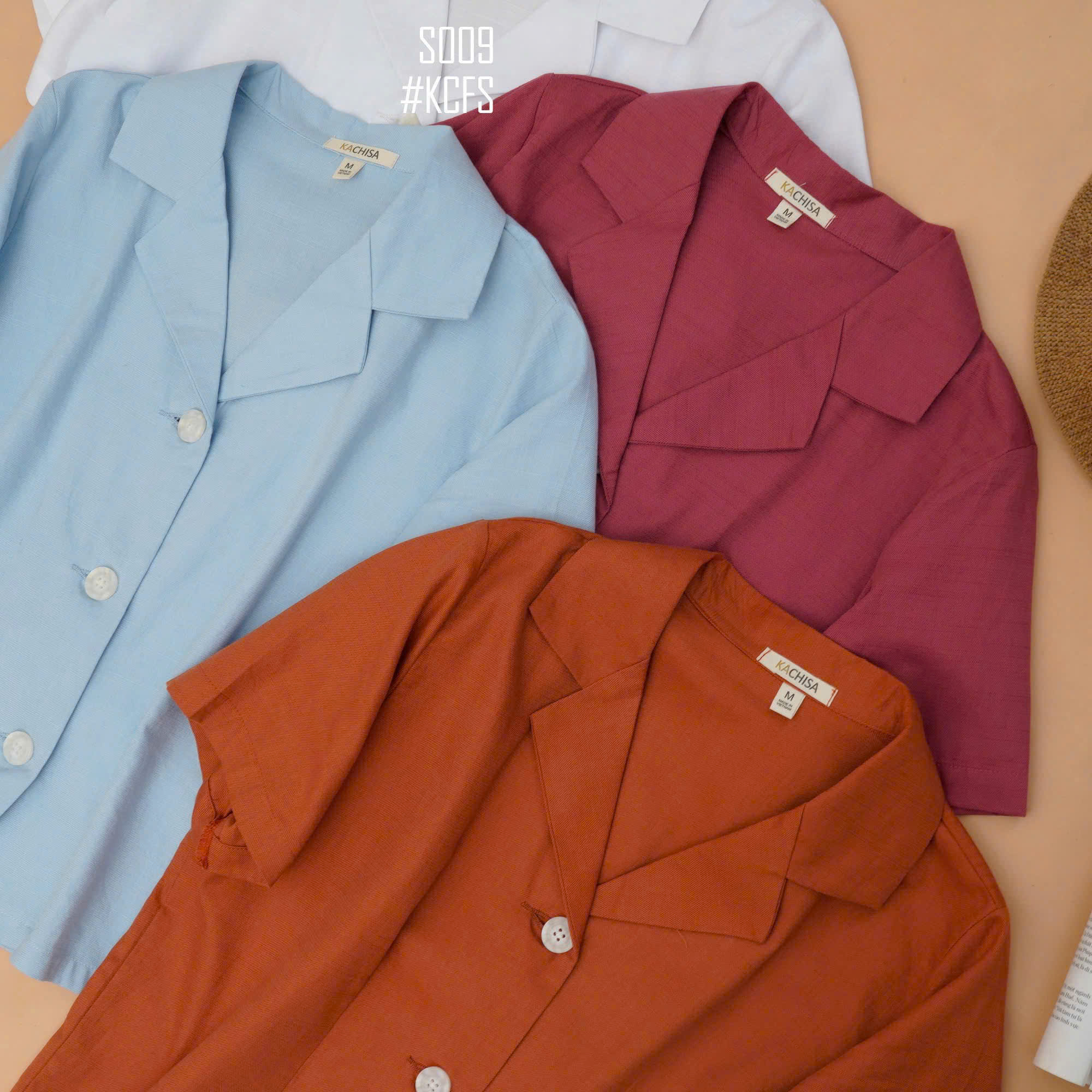 Áo Danton dáng 56cm 3 nút - Chất liệu cotton dệt sợi Linen, phối nút Gỗ, form áo chỉn chu - Hình ảnh 17