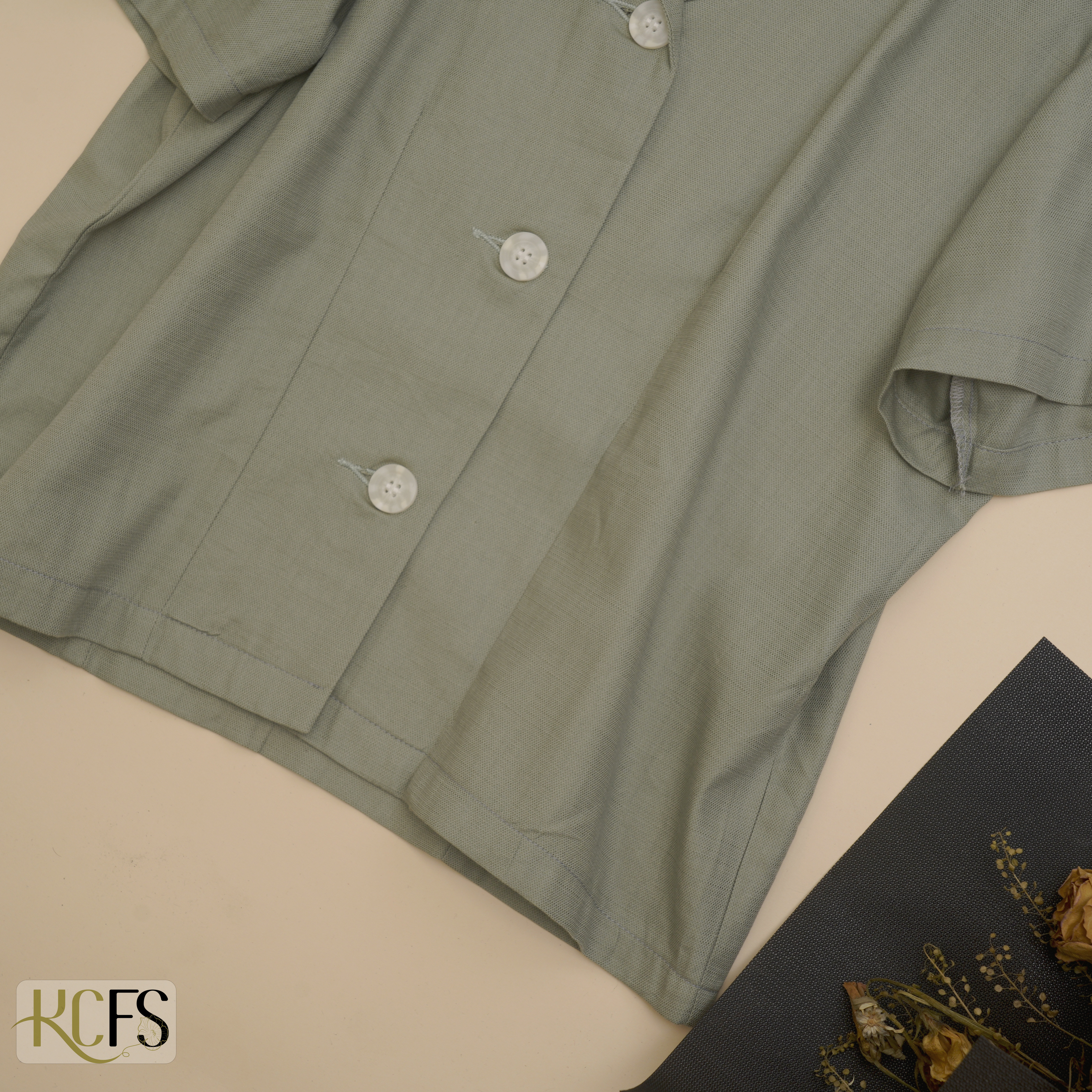 Áo Danton dáng 56cm 3 nút - Chất liệu cotton dệt sợi Linen, phối nút Gỗ, form áo chỉn chu - Hình ảnh 3