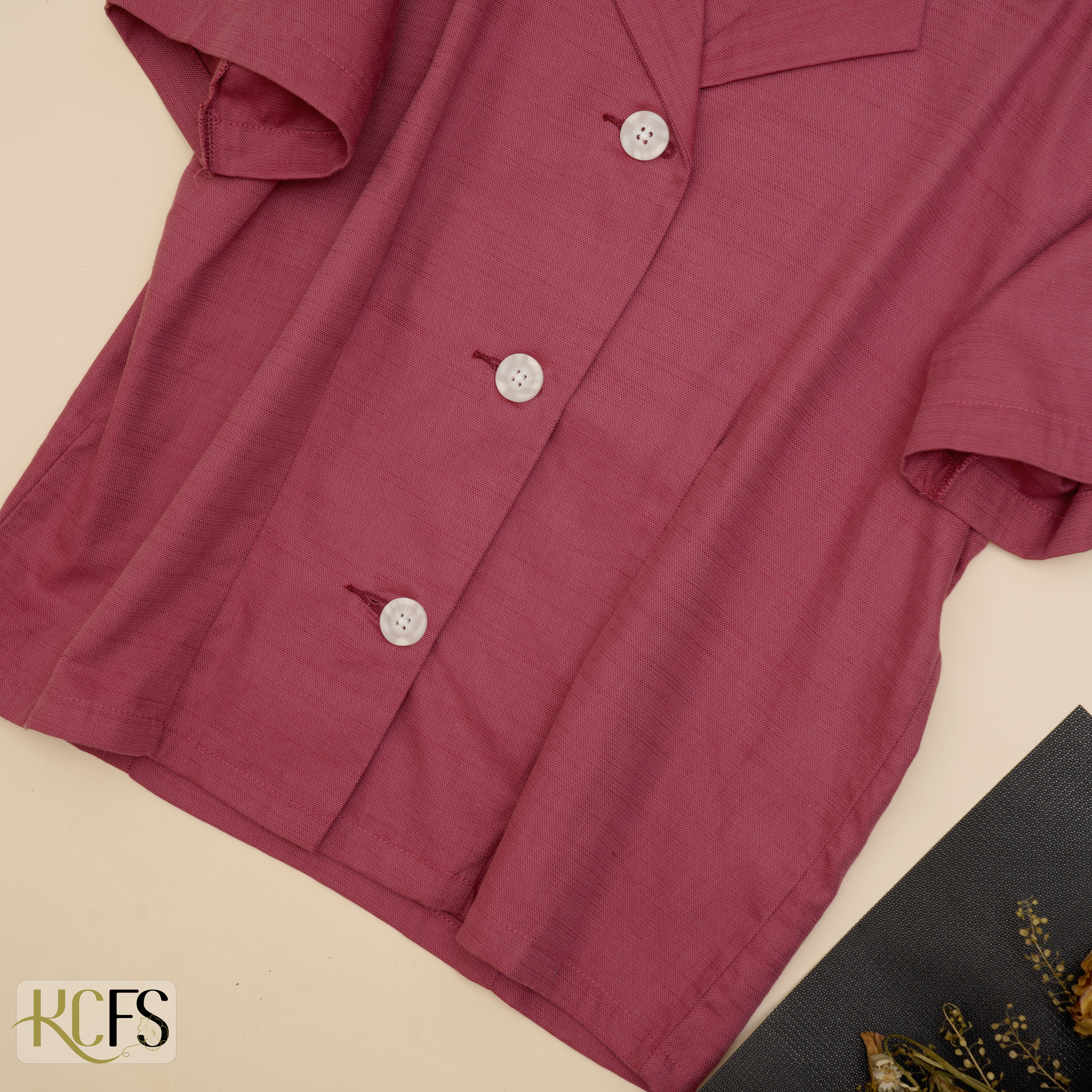 Áo Danton dáng 56cm 3 nút - Chất liệu cotton dệt sợi Linen, phối nút Gỗ, form áo chỉn chu - Hình ảnh 6